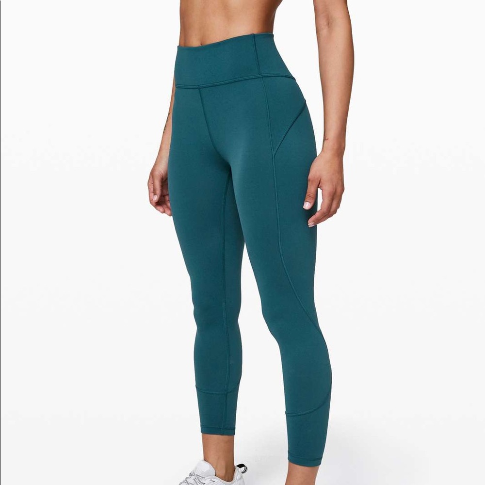 Lululemon In Movement Leggings 25”